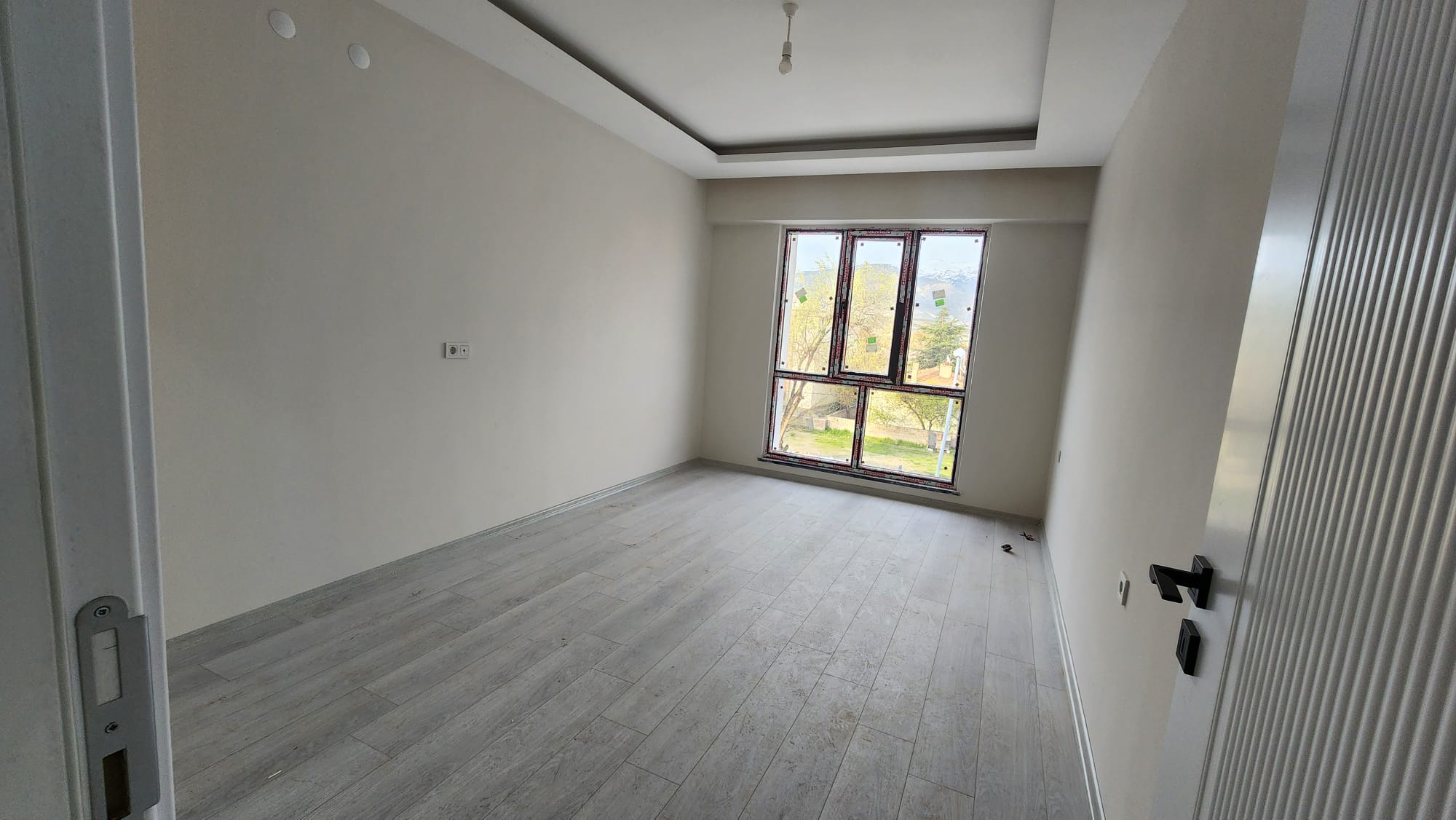 MABEL'DEN BAHÇELİEVLER MAH'DE CADDE ÜZERİ KİRALIK 2+1 LÜKS DAİRE